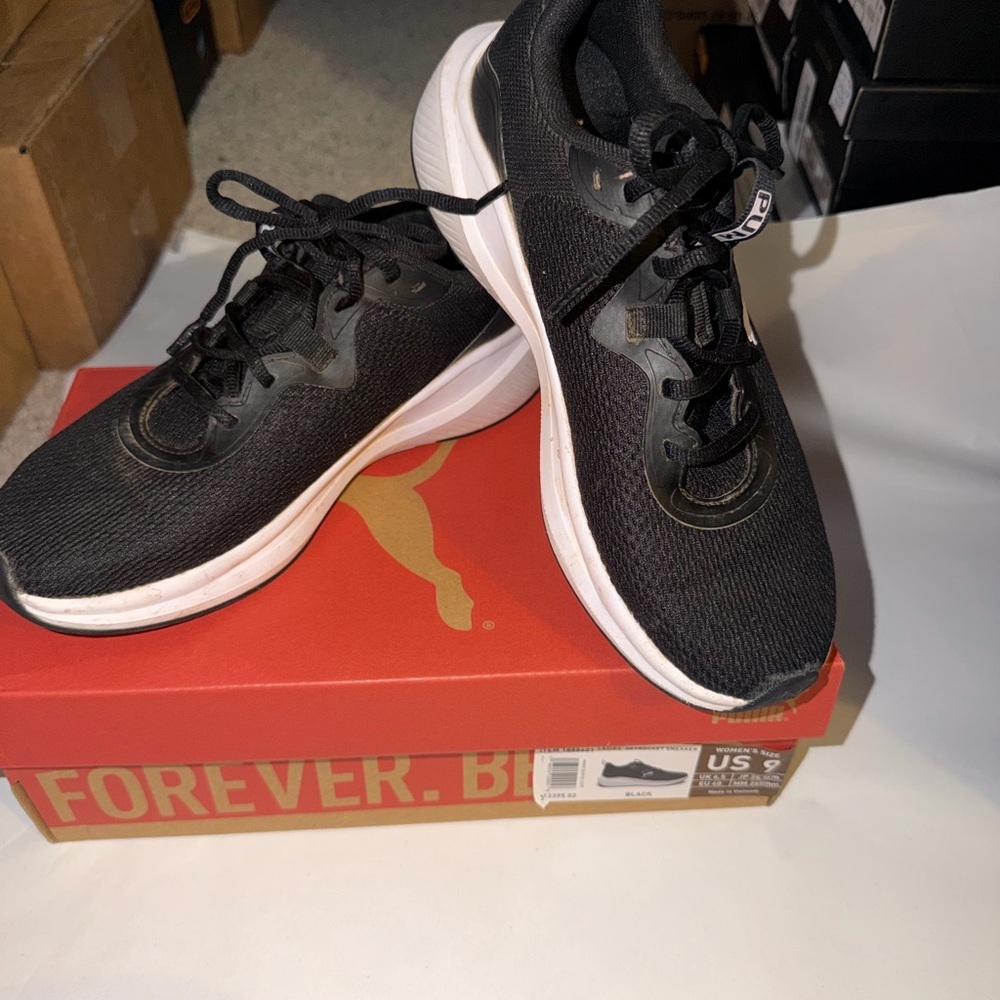 Puma Ladies Skyrocket Black & White Athletic Sneakers